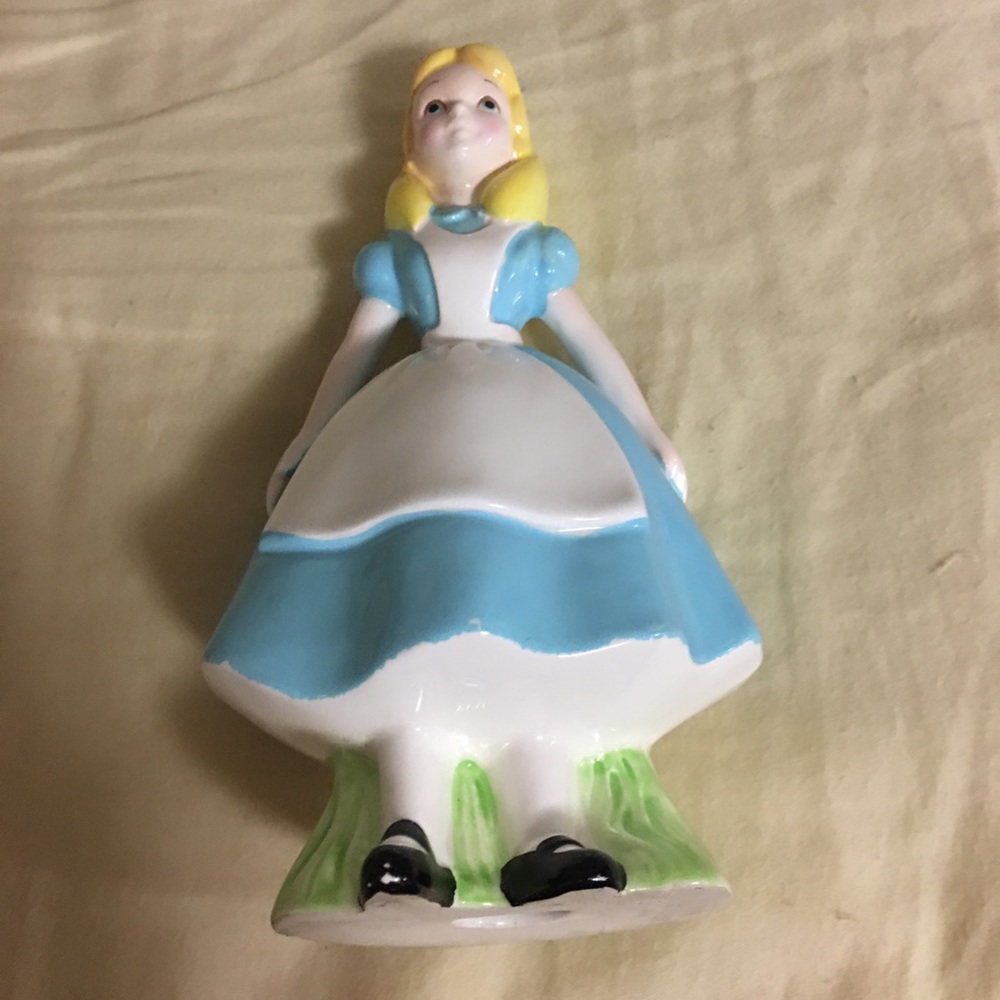 Disney Alice in Wonderland figurine